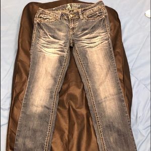 Women’s faded Blue Jeans sz 30